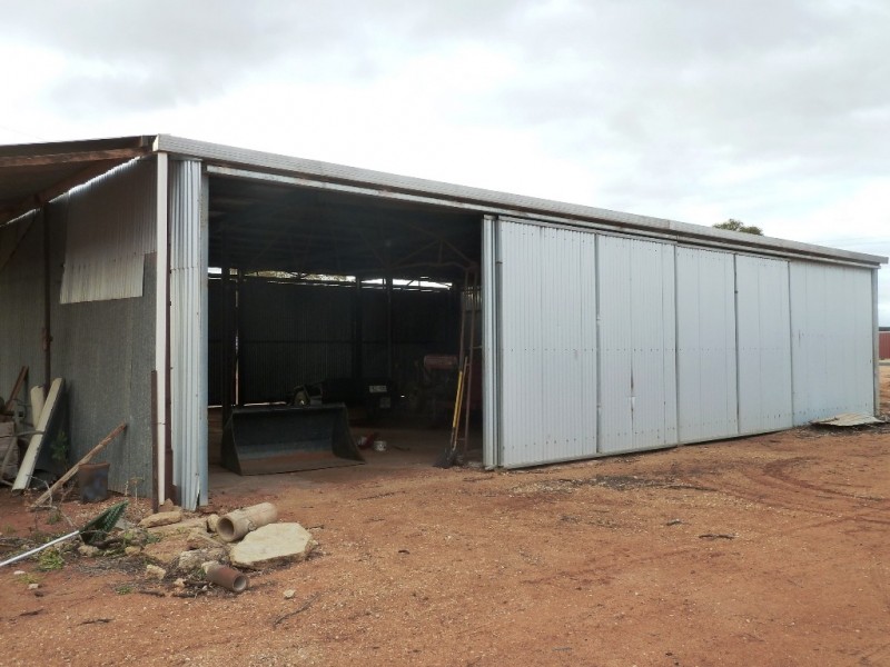 - Dorsch Avenue, Loxton SA 5333