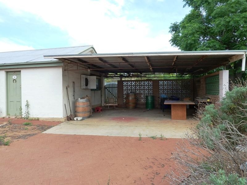 2 Second Street, Loxton SA 5333