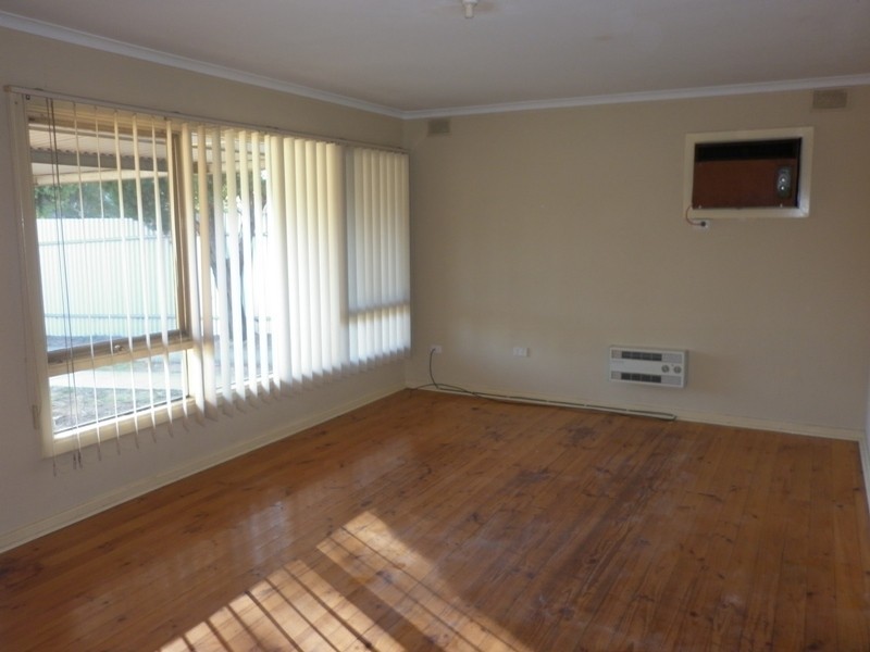 5 Teatree Crescent, Renmark SA 5341