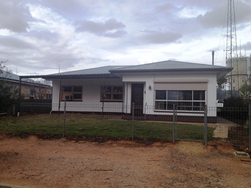 11 Bonnar Street, Barmera SA 5345
