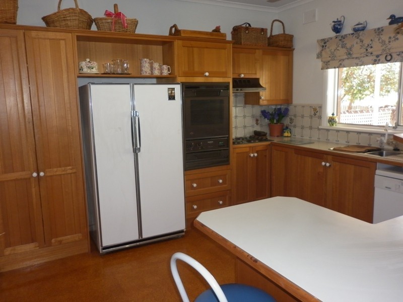 2 Marrara Street, Renmark SA 5341