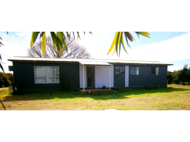 106 Playford Road, Waikerie SA 5330