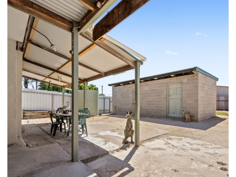 469 Chowilla Street, Renmark SA 5341