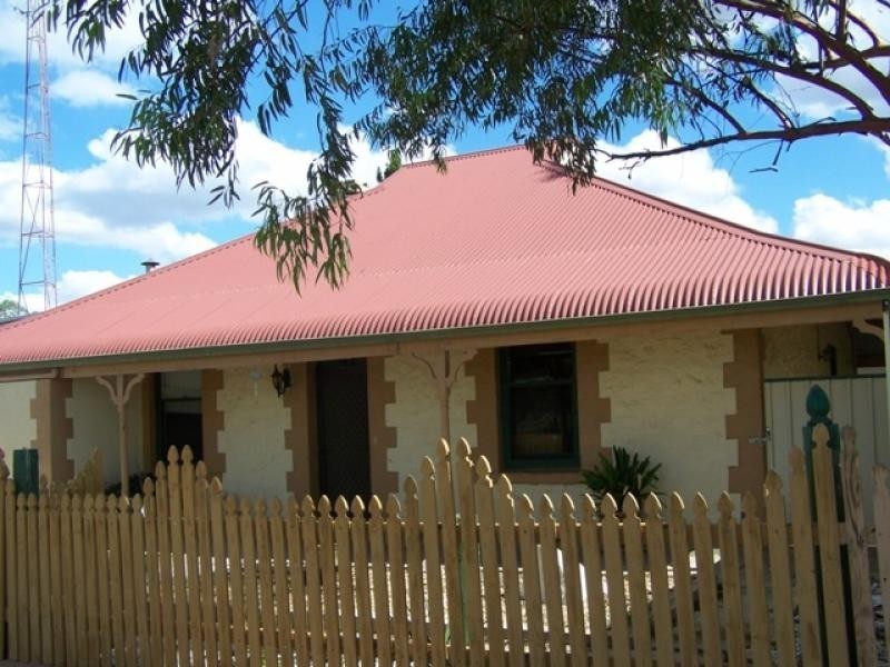 6 North East Terrace, Morgan SA 5320