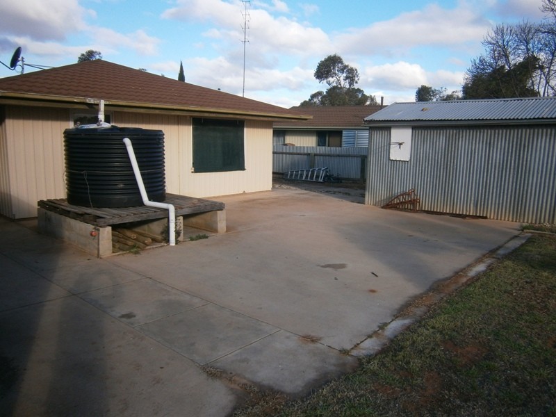 34 Strangman Road, Waikerie SA 5330