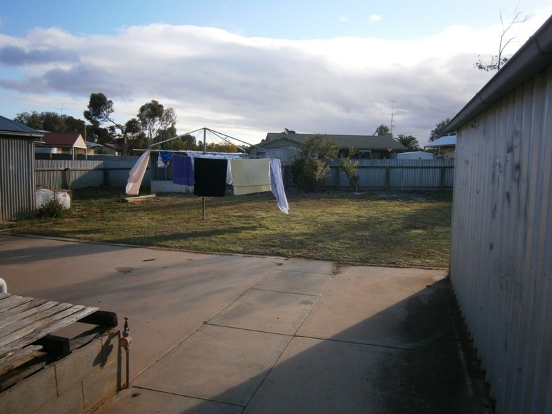 34 Strangman Road, Waikerie SA 5330