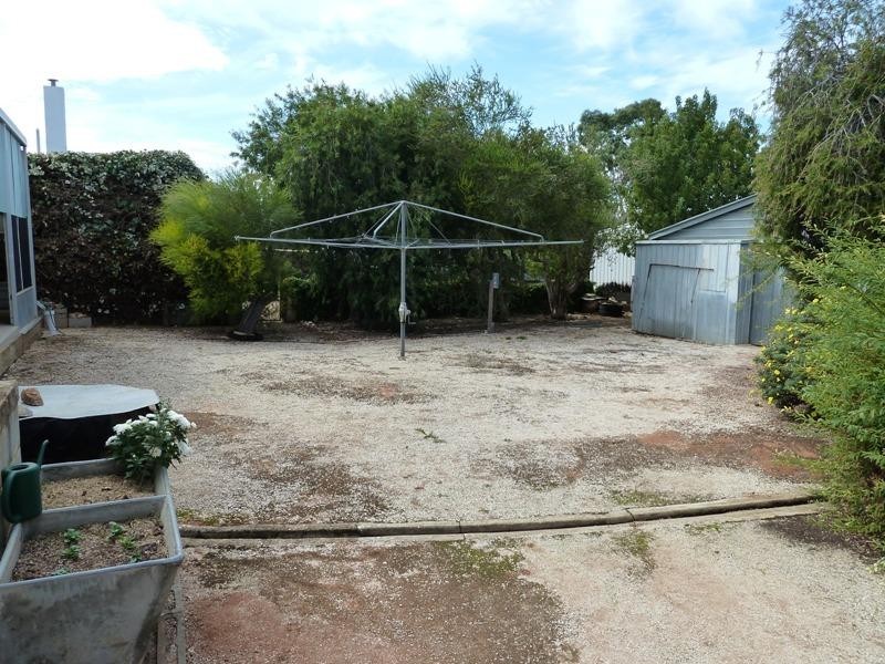 27 Second Street, Loxton SA 5333