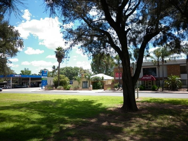 216 Renmark Avenue, Renmark SA 5341