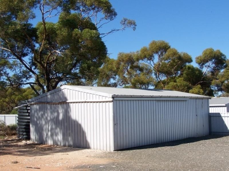 8 Federal Street, Morgan SA 5320