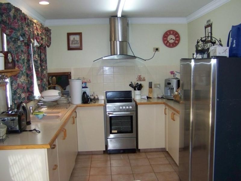 8 Federal Street, Morgan SA 5320