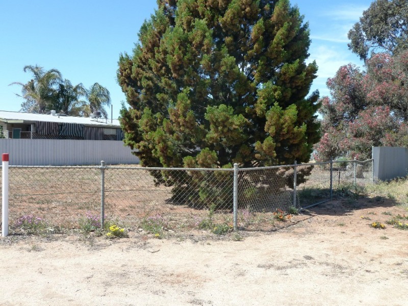 - Paruna Road, Loxton SA 5333