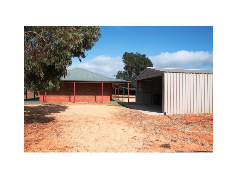 423 Gratwick Rd, Loxton SA 5333