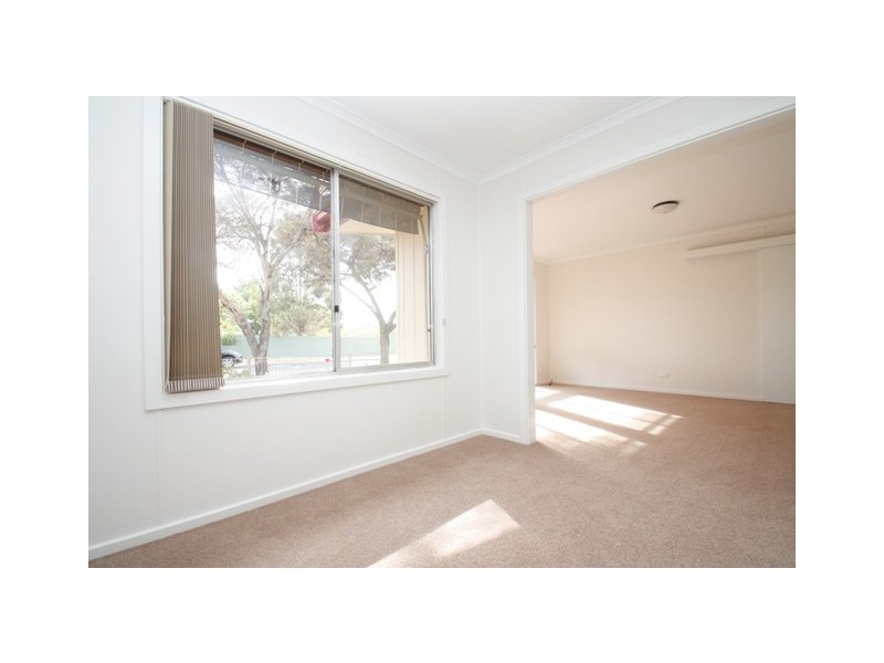 9 Wodonga Ave, Loxton SA 5333