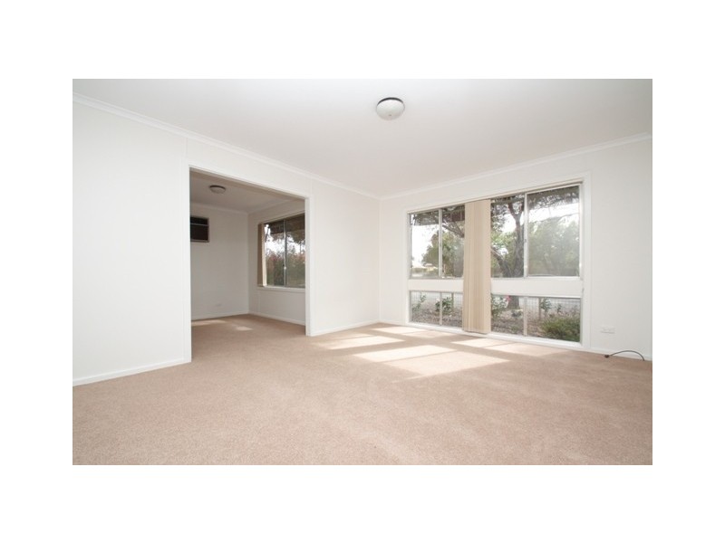 9 Wodonga Ave, Loxton SA 5333