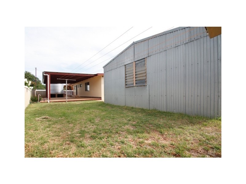 9 Wodonga Ave, Loxton SA 5333