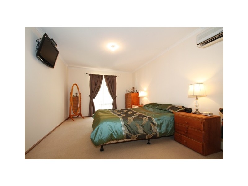 128 Balfour Ogilvy, Loxton SA 5333