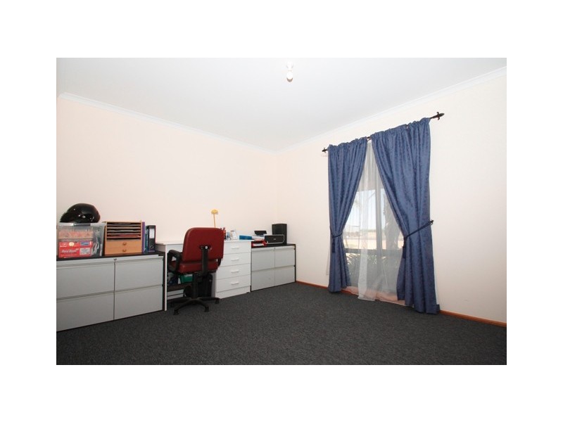 128 Balfour Ogilvy, Loxton SA 5333