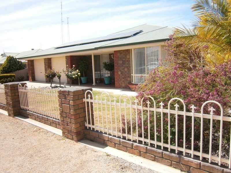 6 Fulwood Street, Waikerie SA 5330