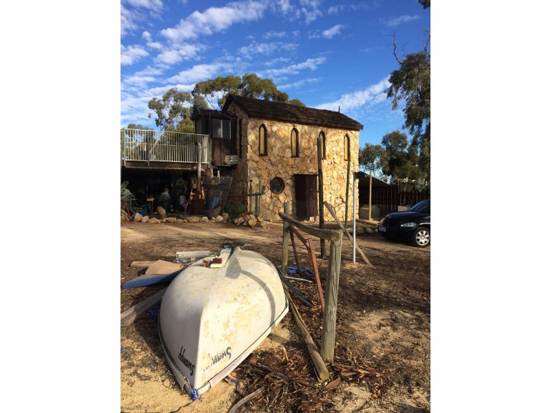 2/254 Nitschke Road, Loxton SA 5333