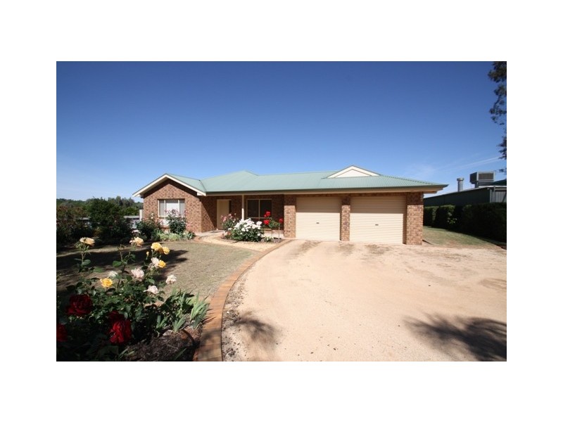 8 Gosse Avenue, Loxton SA 5333