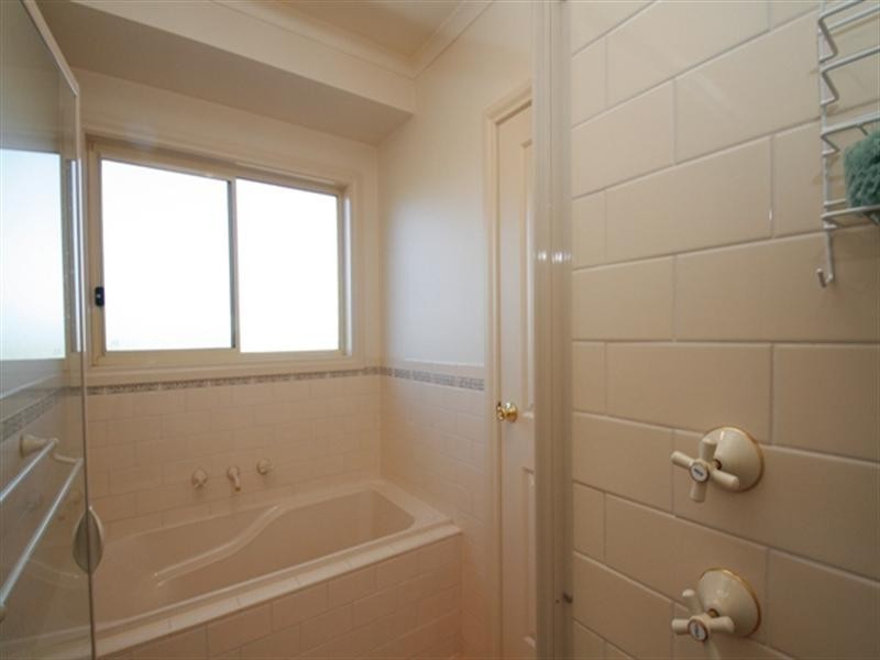 8 Gosse Avenue, Loxton SA 5333