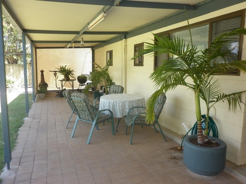 42 Tenth Street, Renmark SA 5341