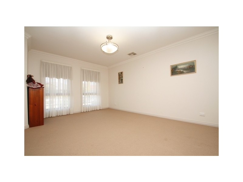 5B STASINOWSKY COURT, Loxton SA 5333