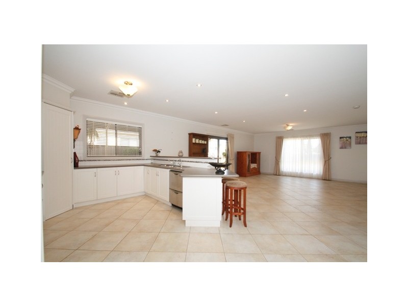 5B STASINOWSKY COURT, Loxton SA 5333