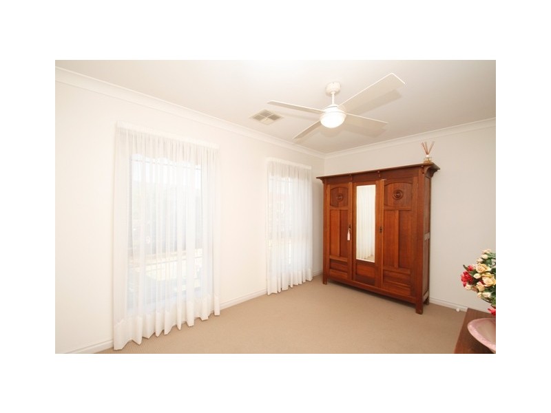 5B STASINOWSKY COURT, Loxton SA 5333