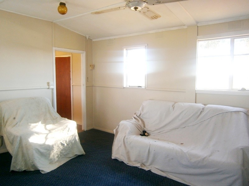 24 Segneri Road, Waikerie SA 5330