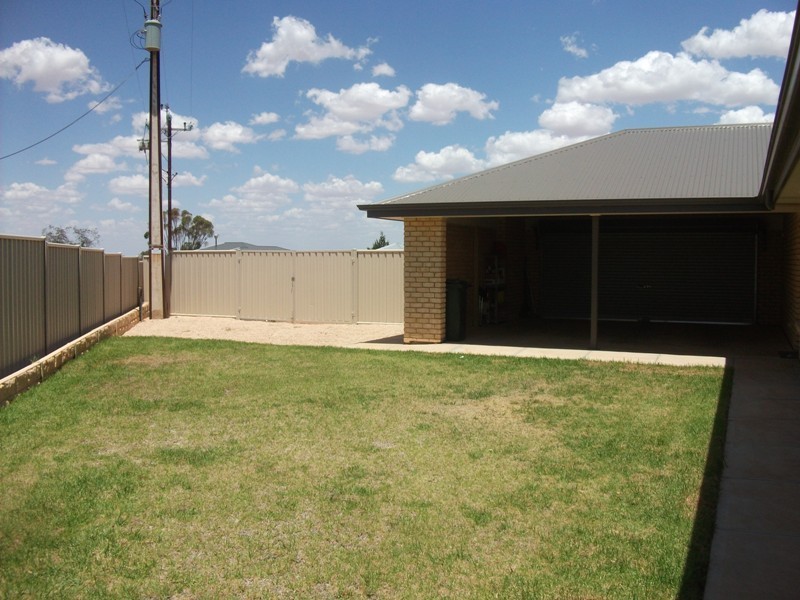 39 Jarvis Street, Berri SA 5343