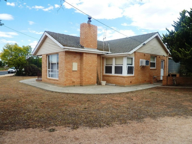 15 Pine Avenue, Loxton SA 5333