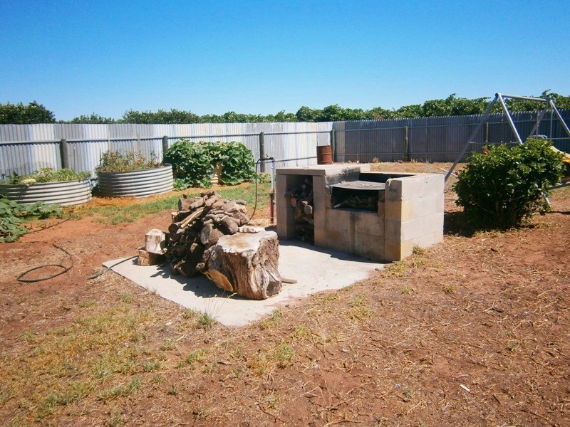 46 Old Blanchetown Road, Waikerie SA 5330