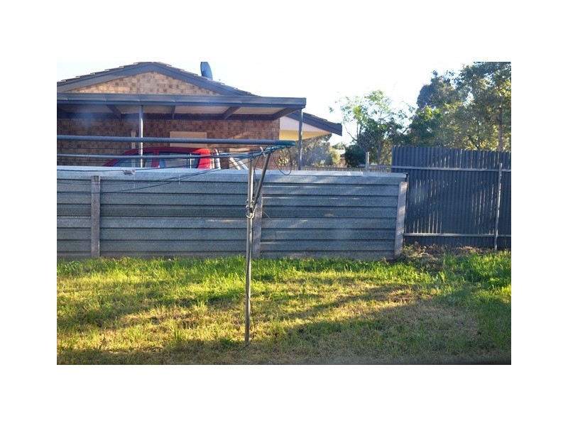 1/8 Eringa Avenue, Loxton SA 5333