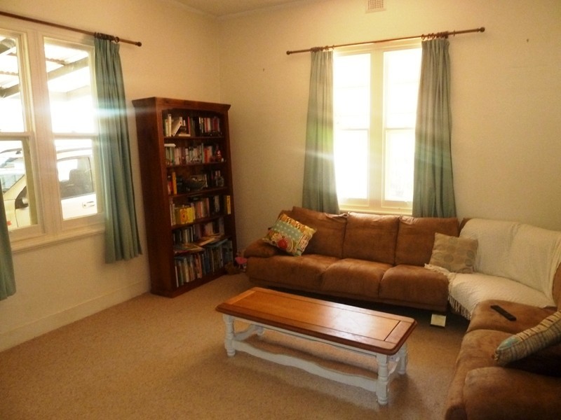 13 Third Street, Loxton SA 5333