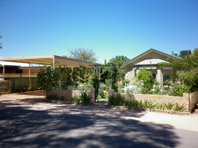 13 Evans Street, Renmark SA 5341