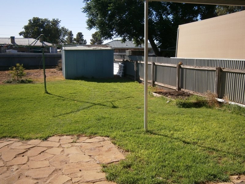 27 Coral Street, Loxton SA 5333