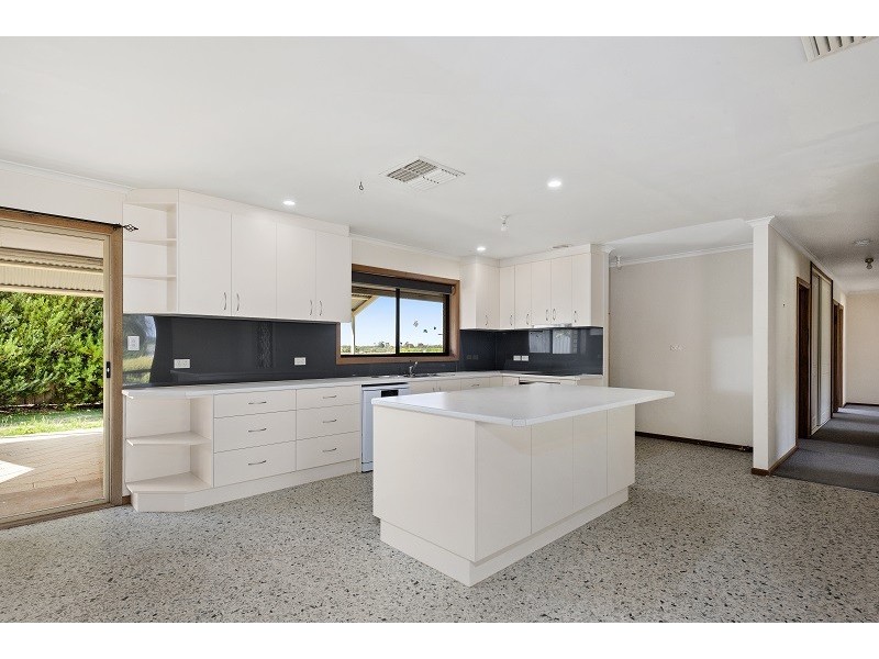 12614 Sturt Highway, Waikerie SA 5330