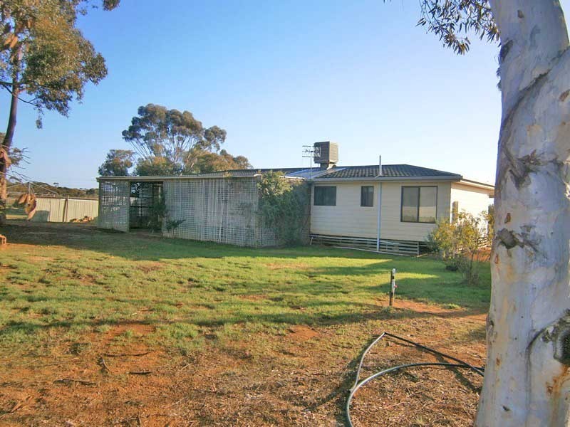 90 Gran Road, Winkie SA 5343
