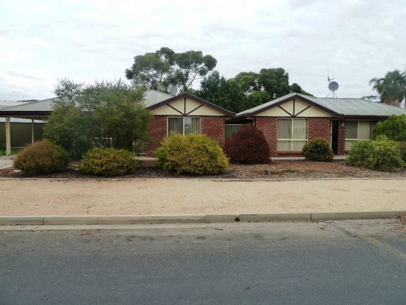 26A and 26B Luther Road, Loxton SA 5333