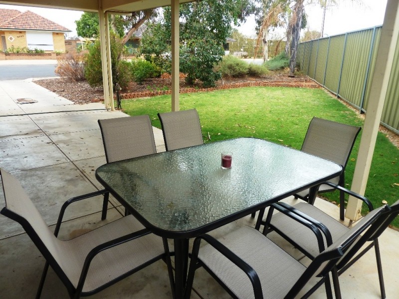 26A and 26B Luther Road, Loxton SA 5333