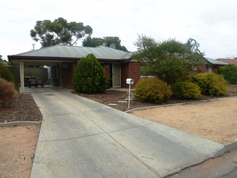 26A and 26B Luther Road, Loxton SA 5333