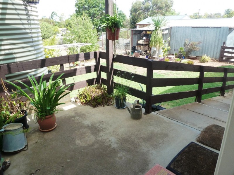 29 First Street, Loxton SA 5333