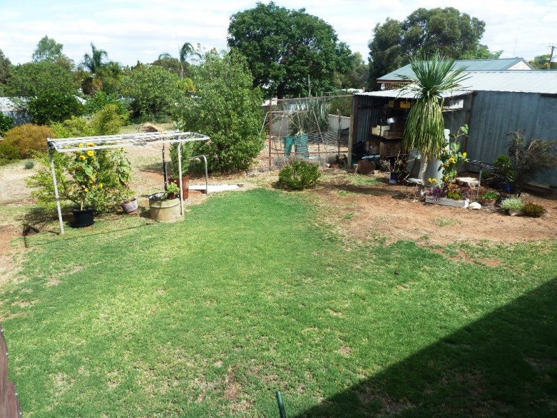 29 First Street, Loxton SA 5333