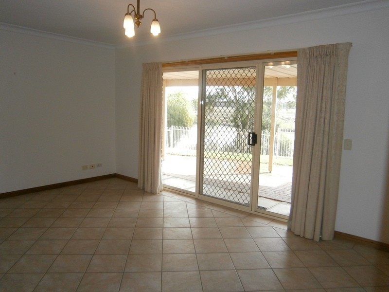 43 Meander Avenue, Renmark SA 5341