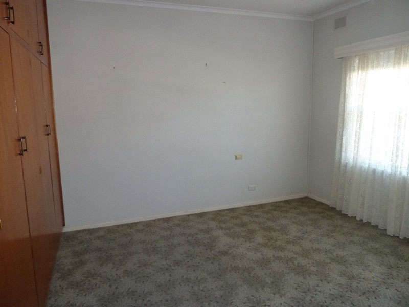 98 Thurk Street, Renmark SA 5341