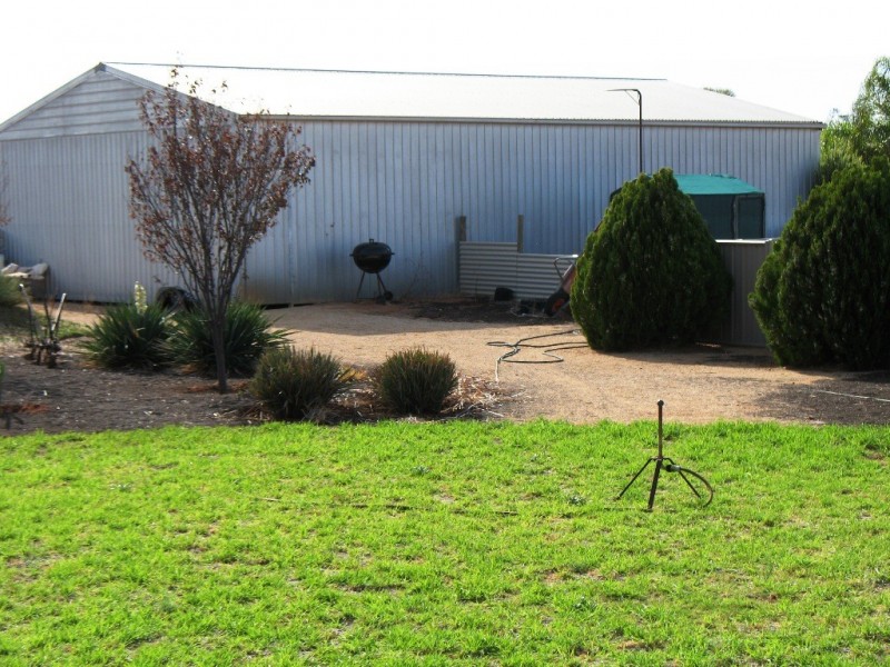 85 Badcoe Road, Loxton SA 5333