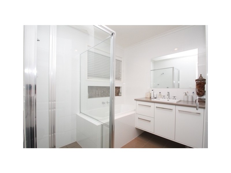 16 Luther Road, Loxton SA 5333