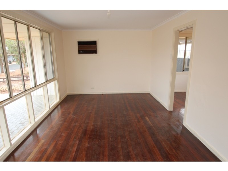 4 Jones Street, Berri SA 5343