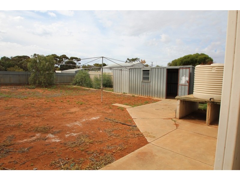 4 Jones Street, Berri SA 5343